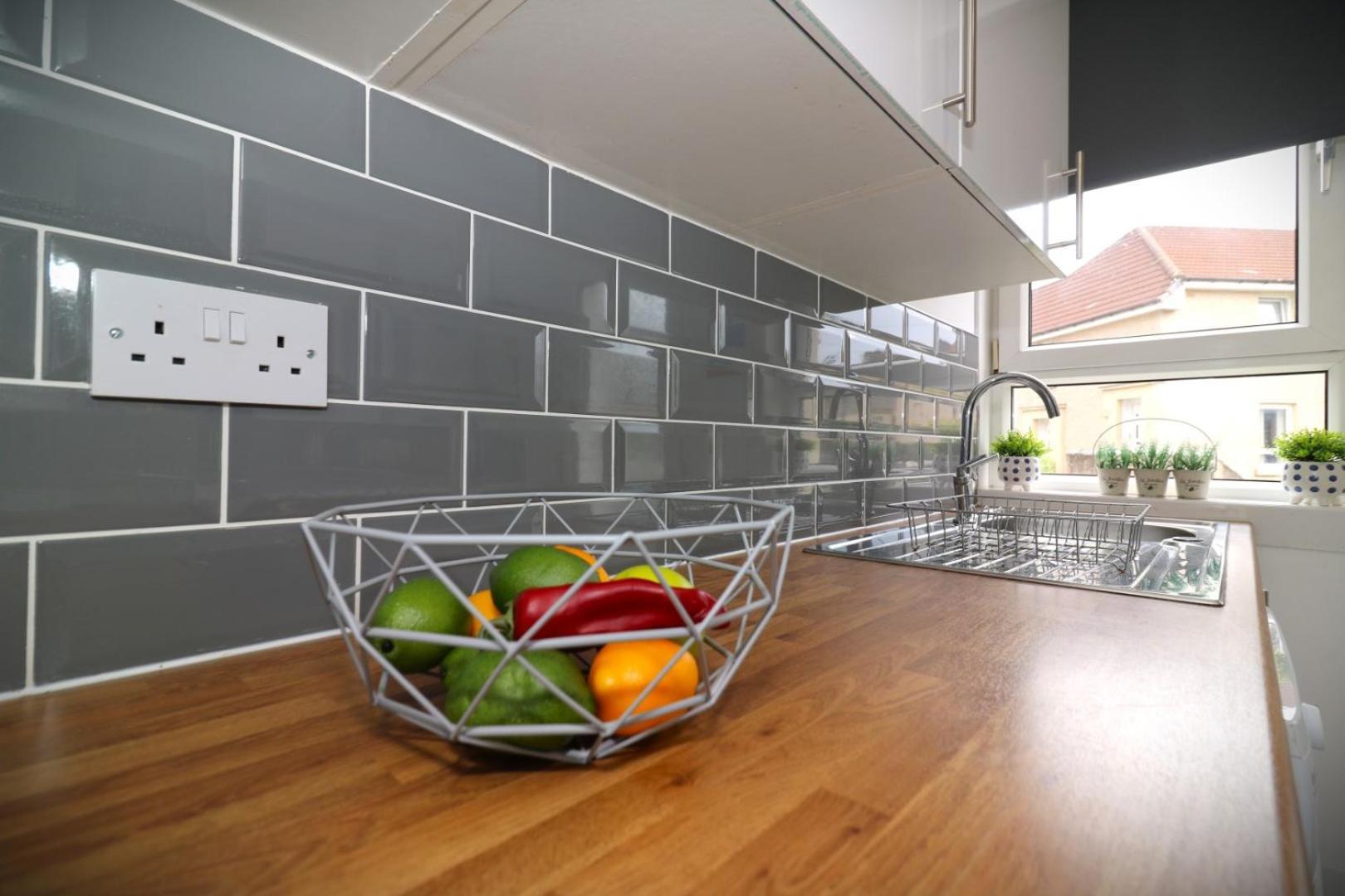Signature - Gartlea House Apartment Еърдри Екстериор снимка